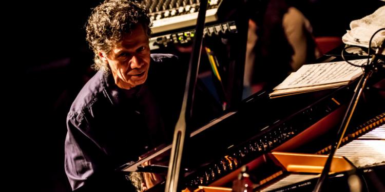 Ο Chick Corea υπήρξε θρύλος εν ζωή και πως θρύλος, για την τζαζ και την μουσική γενικότερα, θα παραμείνει και μετά θάνατον. Φωτ.: Sergione Infuso/Corbis via Getty Images/Ideal Image