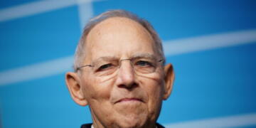 epa10408923 Former German Parliament ‘Bundestag’ president Wolfgang Schaeuble looks on during a festive event on the occasion of Wolfgang Schauble's 50th anniversary in parliament, in Berlin, Germany, 16 January 2023. Former German Parliament 'Bundestag' president Wolfgang Schaeuble has served for more than half a century as a member of the German parliament ‘Bundestag. He is the first deputy having participated in parliament for such a long time.  EPA/CLEMENS BILAN / POOL
